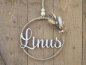 Preview: Namensschild "Linus" aus Holz mit Jute-Hoop und Trockenblumen