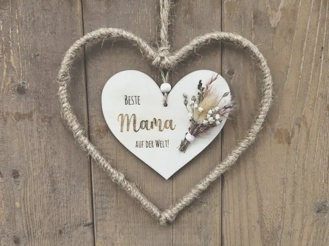 Holzschild mit Jute-Hoop "Beste Mama 1" mit individueller Gravur