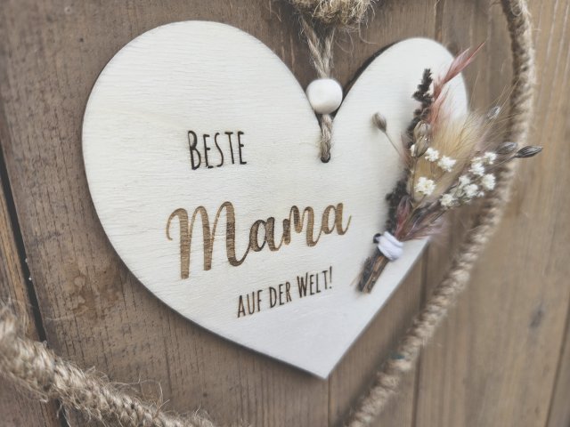 Holzschild mit Jute-Hoop "Beste Mama 1" mit individueller Gravur