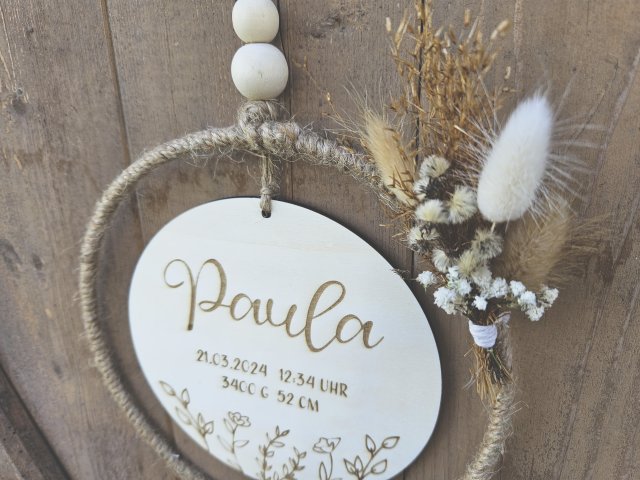 Preview: Holzschild mit Jute-Hoop "Geburt 2" mit individueller Gravur