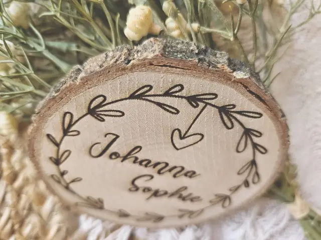Baumscheibe rund mit Gravur - "Johanna" individuell personalisiert