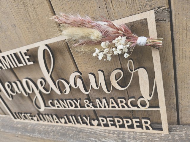 Preview: Familienschild mit individuellen Namen "Familie 3"