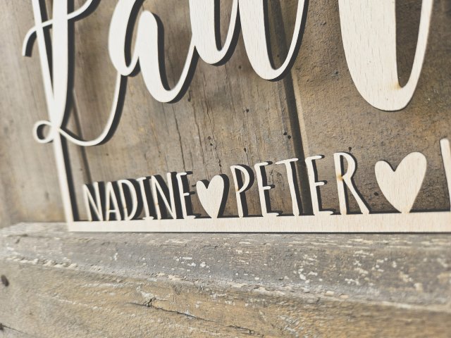 Preview: Familienschild mit individuellen Namen "Familie 2"