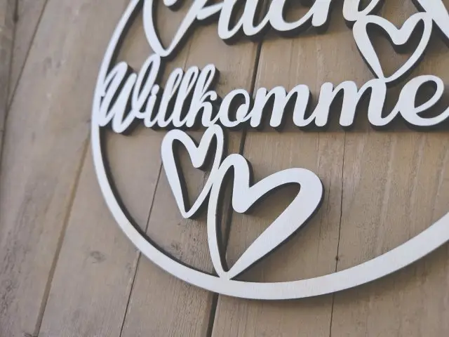Lasercut Hoop "Willkommen 4" mit individuellem Laserschnitt