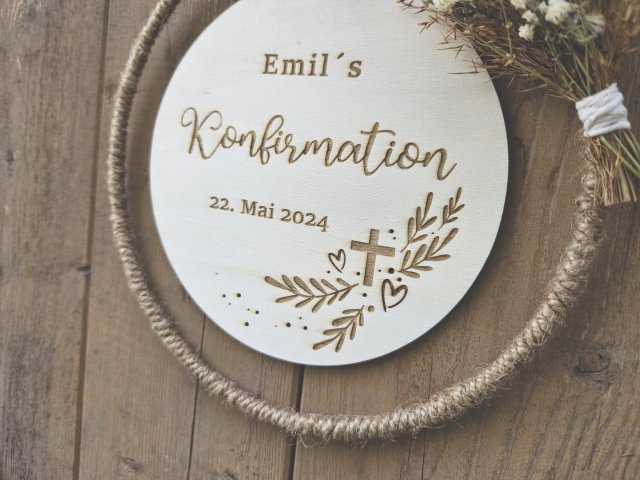 Preview: Holzschild mit Jute-Hoop "Kommunion / Konfirmation 4" mit individueller Gravur