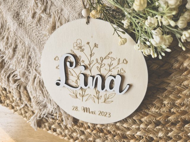 Preview: Holzschild "Geburt 5" mit individueller Gravur und 3D Schriftzug