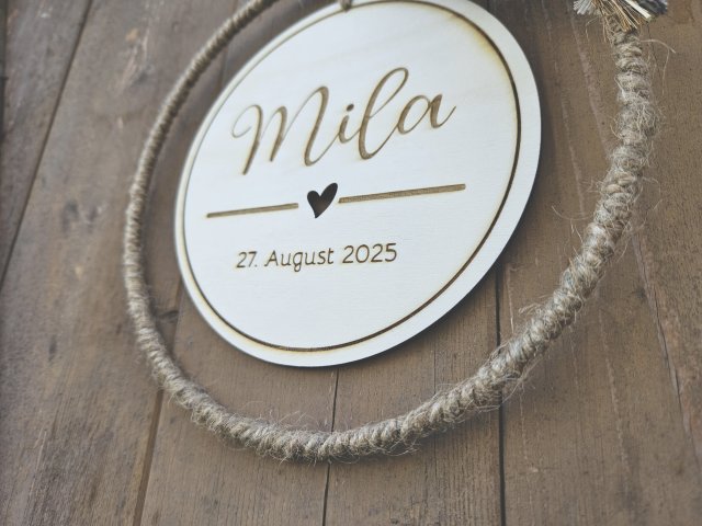 Preview: Holzschild mit Jute-Hoop "Geburt 1" mit individueller Gravur