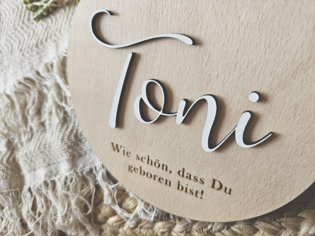 Preview: Holzschild "Geburt 4" mit individueller Gravur und 3D Schriftzug