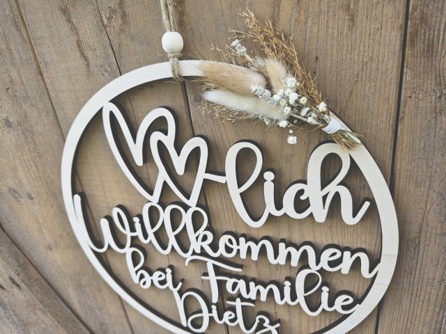 Lasercut Hoop "Willkommen 6" mit individuellem Laserschnitt