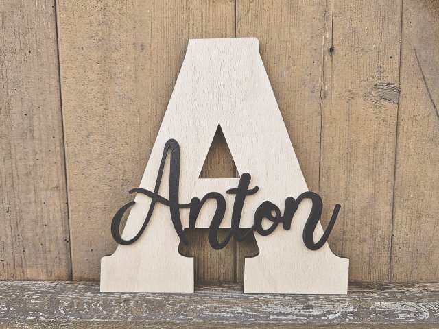 Namensschild Schriftzug Lasercut "Anton" mit großem Buchstaben