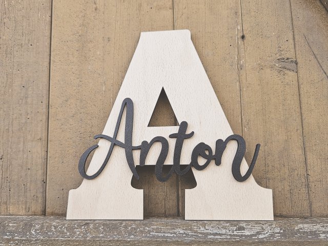 Namensschild Schriftzug Lasercut "Anton" mit großem Buchstaben