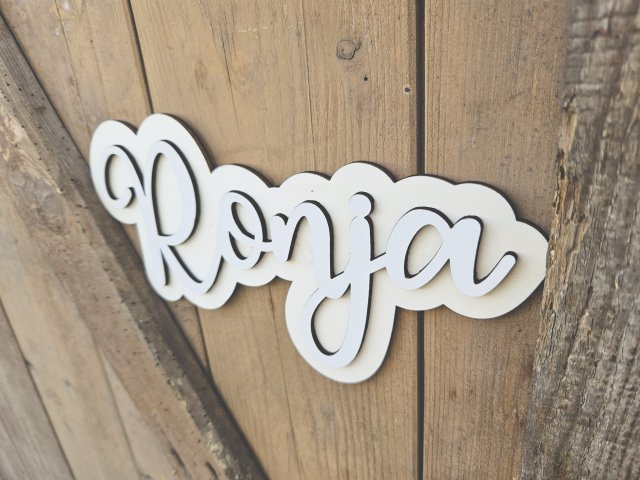 Namensschild Schriftzug mit Kontur "Ronja" aus Holz und weißem Furnier