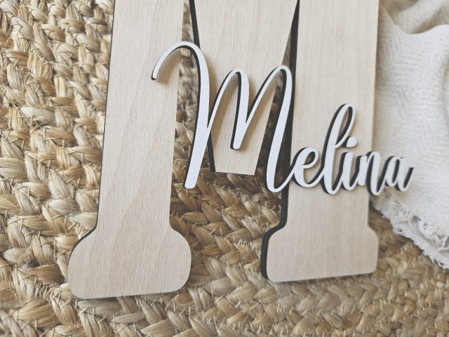 Namensschild Schriftzug Lasercut "Melina" mit großem Buchstaben