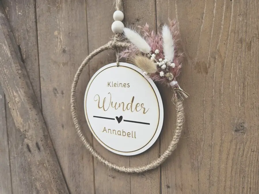 Holzschild mit Jute-Hoop "Geburt 3" mit individueller Gravur Holzschild mit Jute-Hoop "Geburt 3" mit individueller Gravur