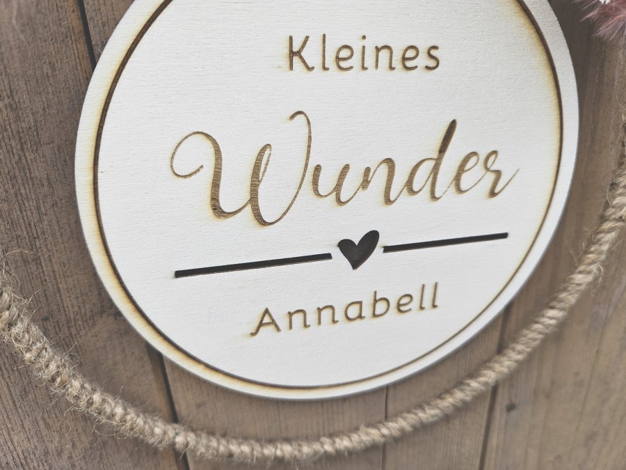 Holzschild mit Jute-Hoop "Geburt 3" mit individueller Gravur Holzschild mit Jute-Hoop "Geburt 3" mit individueller Gravur