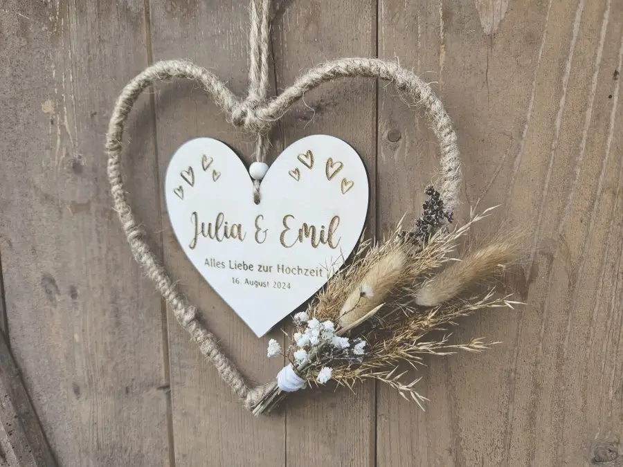 Holzschild mit Jute-Hoop "Hochzeit 1" mit individueller Gravur