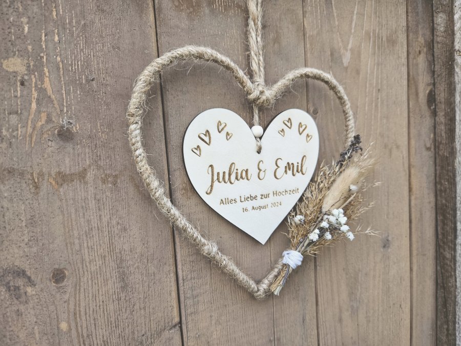 Holzschild mit Jute-Hoop "Hochzeit 1" mit individueller Gravur Holzschild mit Jute-Hoop "Hochzeit 1" mit individueller Gravur