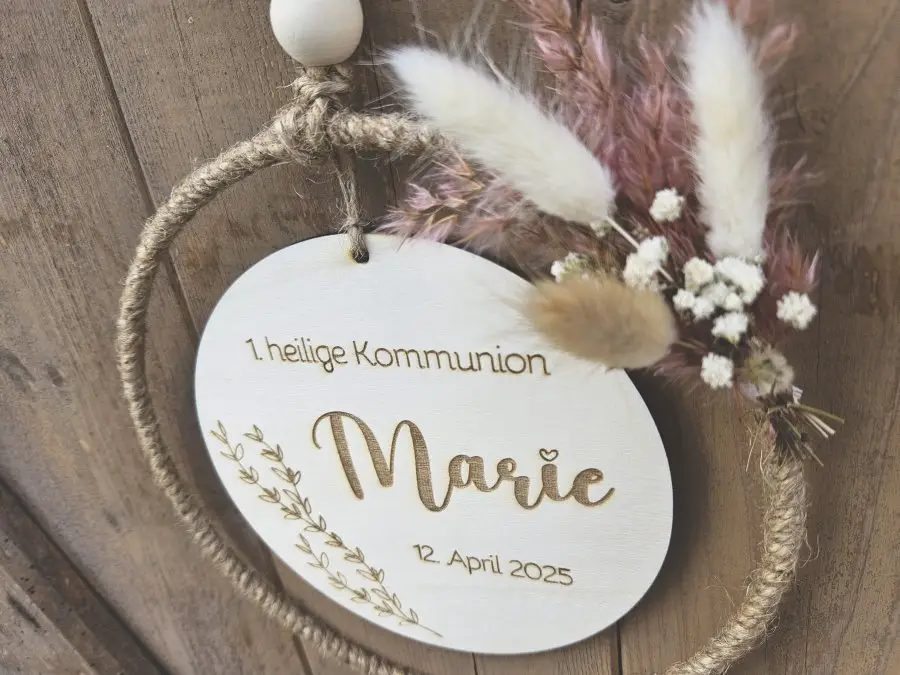 Holzschild mit Jute-Hoop "Kommunion / Konfirmation 2" mit individueller Gravur