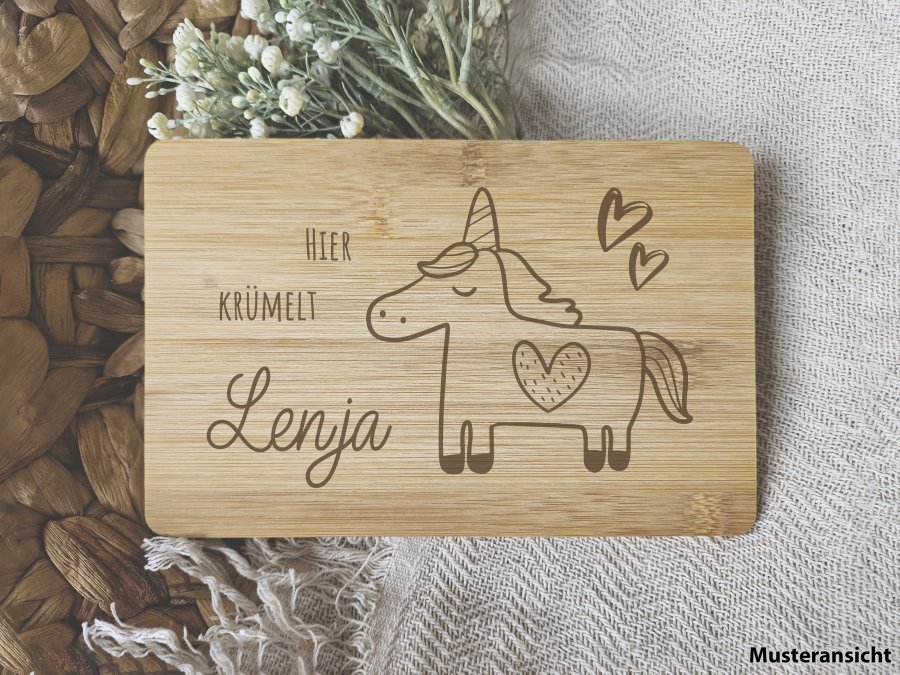 Frühstücksbrettchen "Einhorn" aus Bambusholz - personalisiert mit Namen Frühstücksbrettchen "Einhorn" aus Bambusholz - personalisiert mit Namen