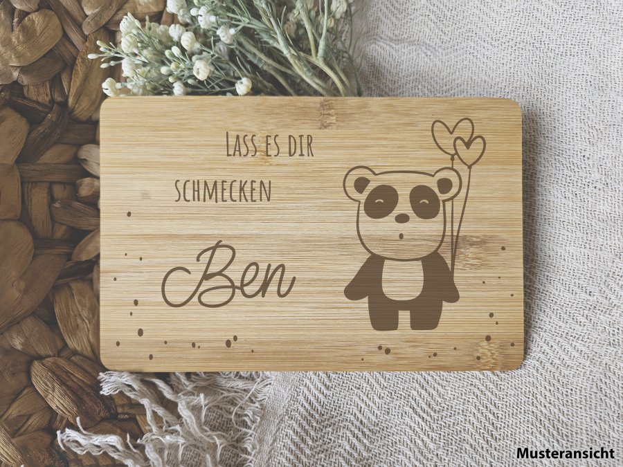 Frühstücksbrettchen "Panda" aus Bambusholz - personalisiert mit Namen Frühstücksbrettchen "Panda" aus Bambusholz - personalisiert mit Namen