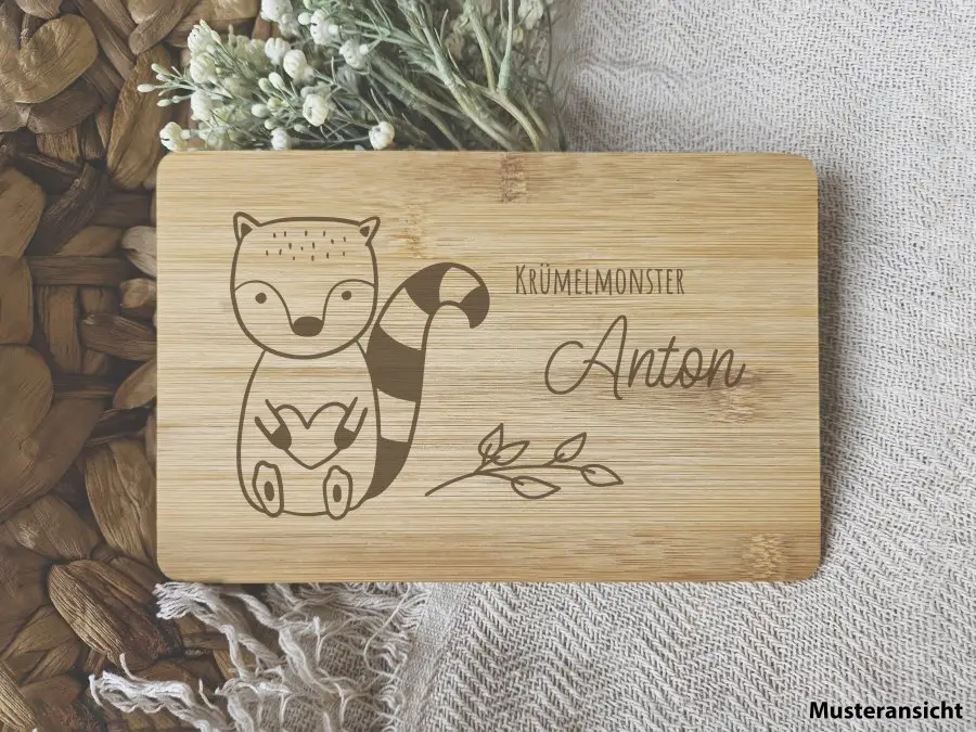 Frühstücksbrettchen "Waschbär" aus Bambusholz - personalisiert mit Namen Frühstücksbrettchen "Waschbär" aus Bambusholz - personalisiert mit Namen