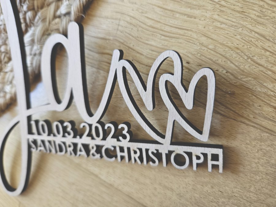 Lasercut "Hochzeit 1" mit individuellem Laserschnitt Lasercut "Hochzeit 1" mit individuellem Laserschnitt