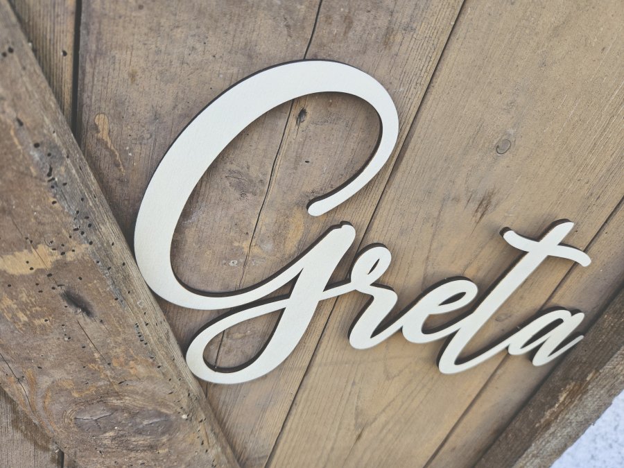Namensschild Schriftzug Lasercut "Greta" aus Holz